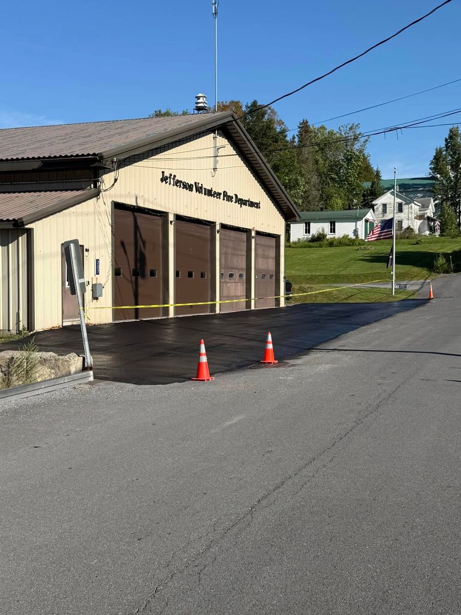 Sealcoating for Dibbles Asphalt Maintenance in Westernville, NY