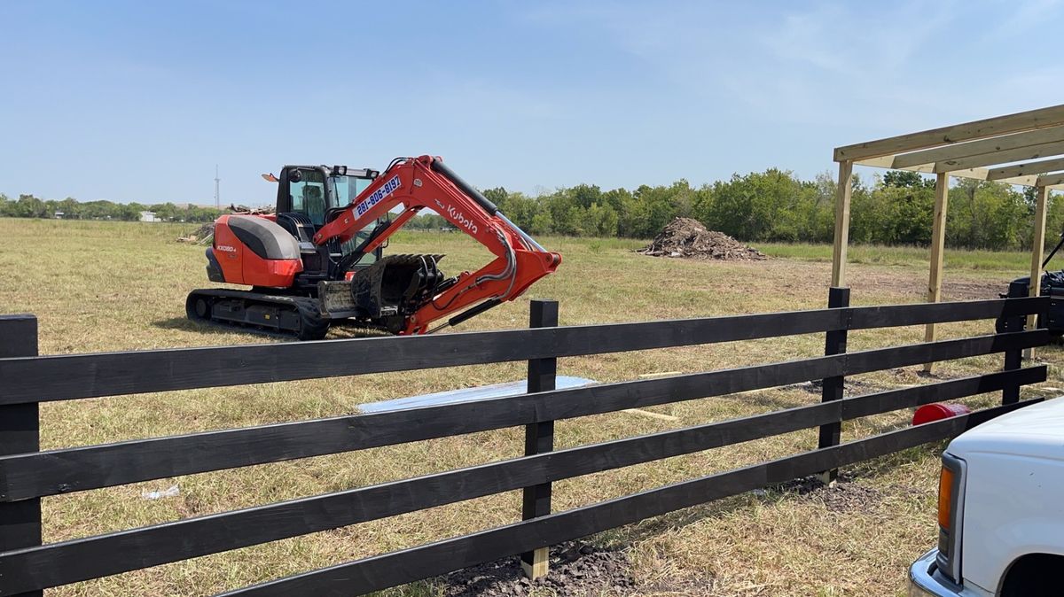 Dirt Work for Longhorn Fence & Land Development in Webster, TX
