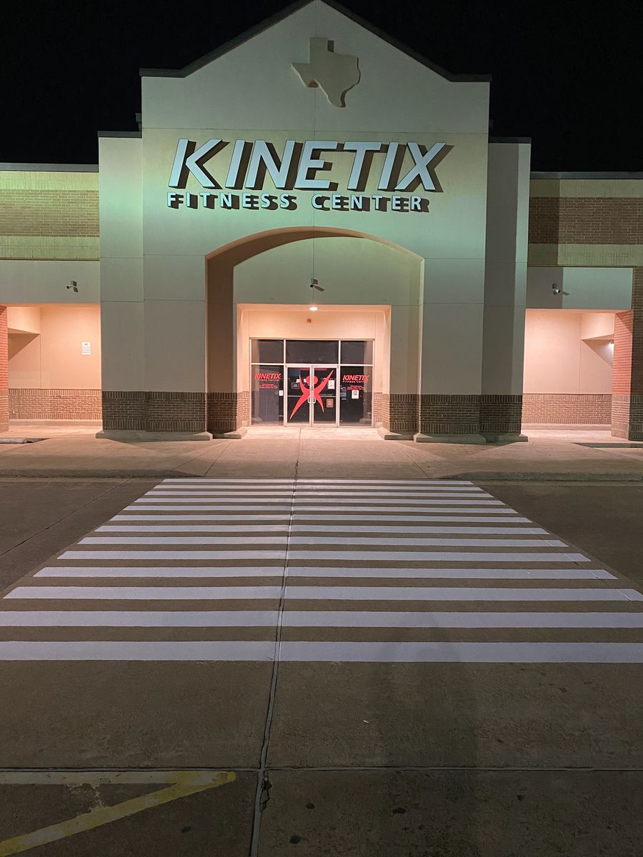 Parking Lot Re-Striping for Power Pressure Wash in Houston, TX