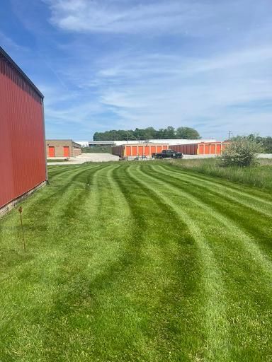 Routine Mowing for TNT Lawn Care in Wolcottville, IN