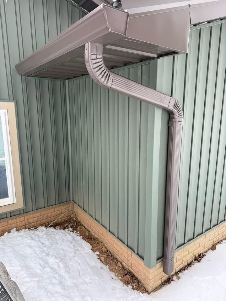 Seamless Gutter Installation for Top Hand Roofing and Gutter in Pomeroy, OH