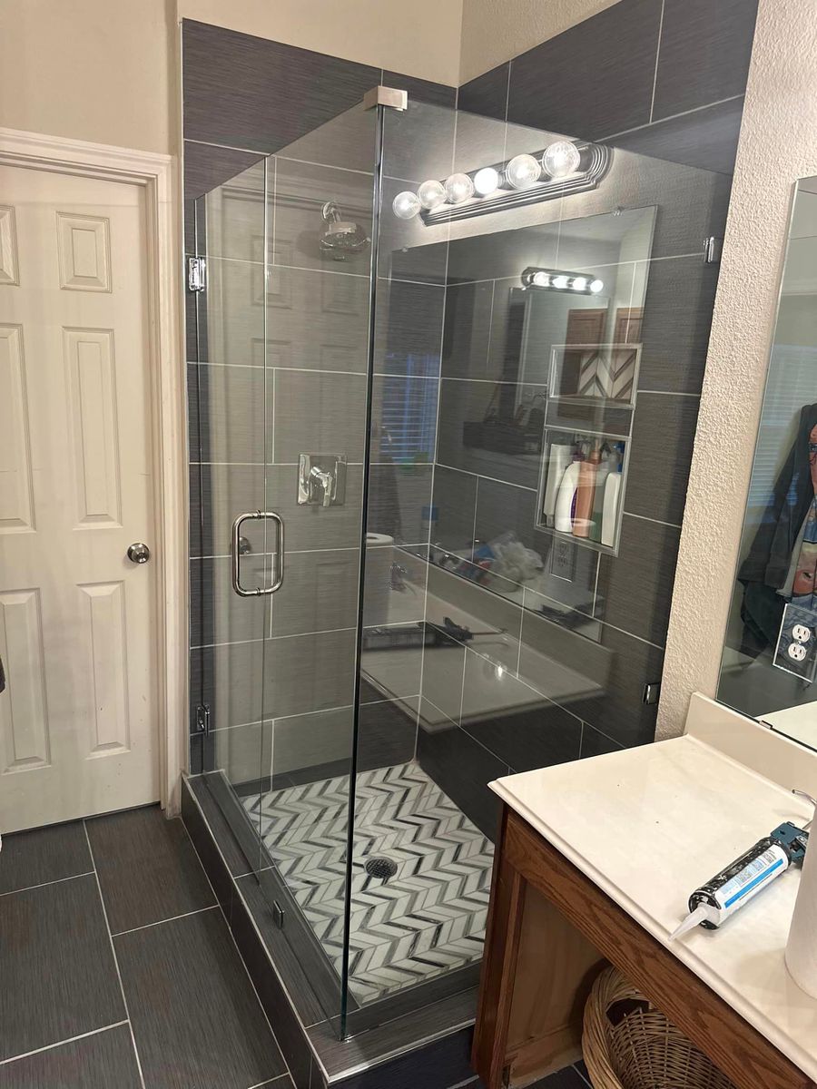 Bathroom Remodeling for Axba Professional Painting & Construction in Dallas, TX