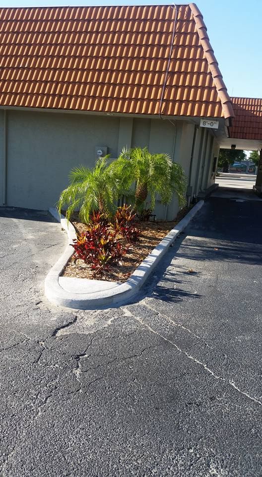 Concrete Curbing for A Custom Curb & Borders in Sebring, FL