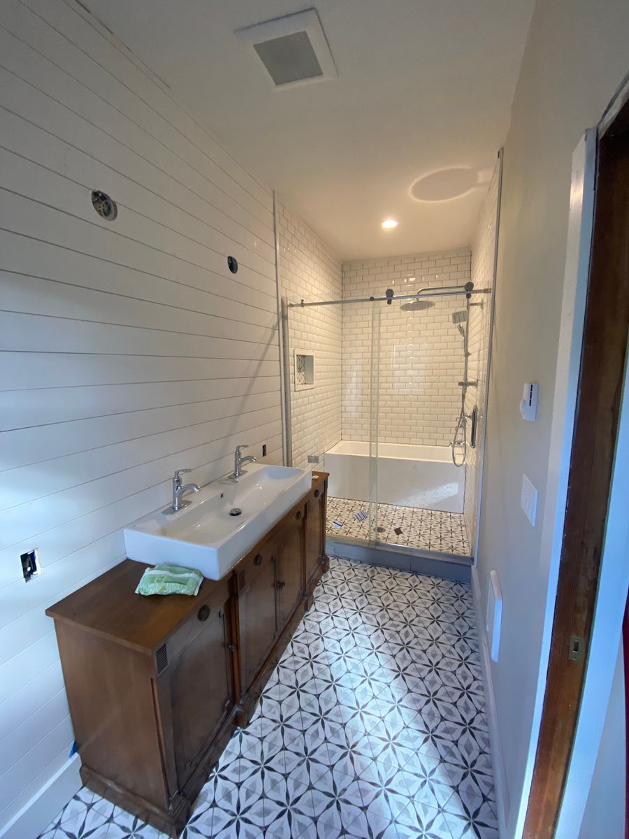 Bathroom Renovation for Calderons Proquality Construction LLC in The Dalles, OR