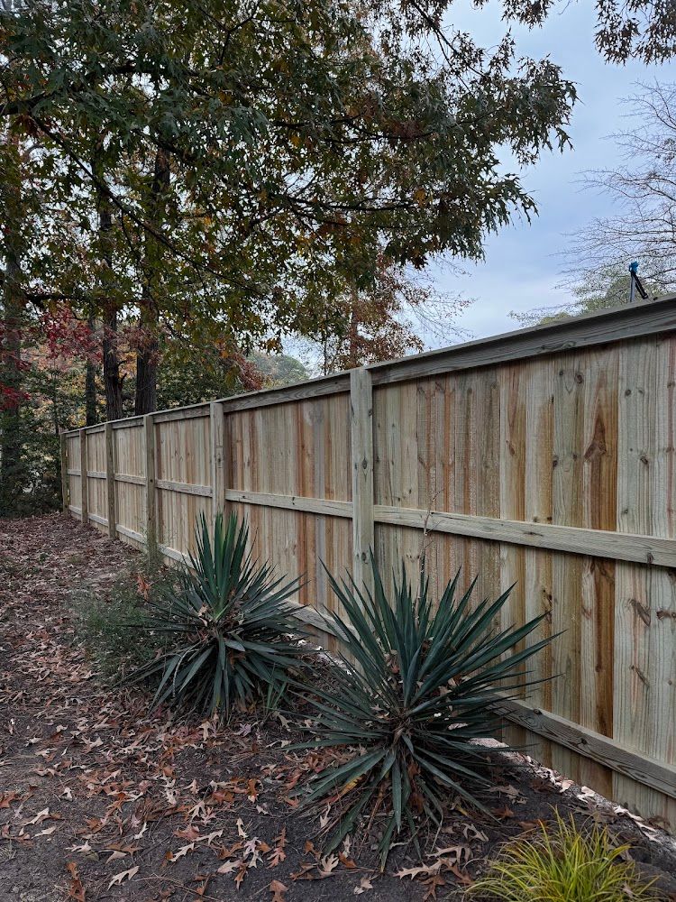 Wood Fencing for Sea Level Fence in Virginia Beach, VA