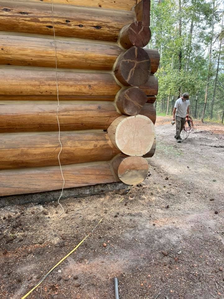 Sanding for True Blue Logworks LLC in Corvallis, MT