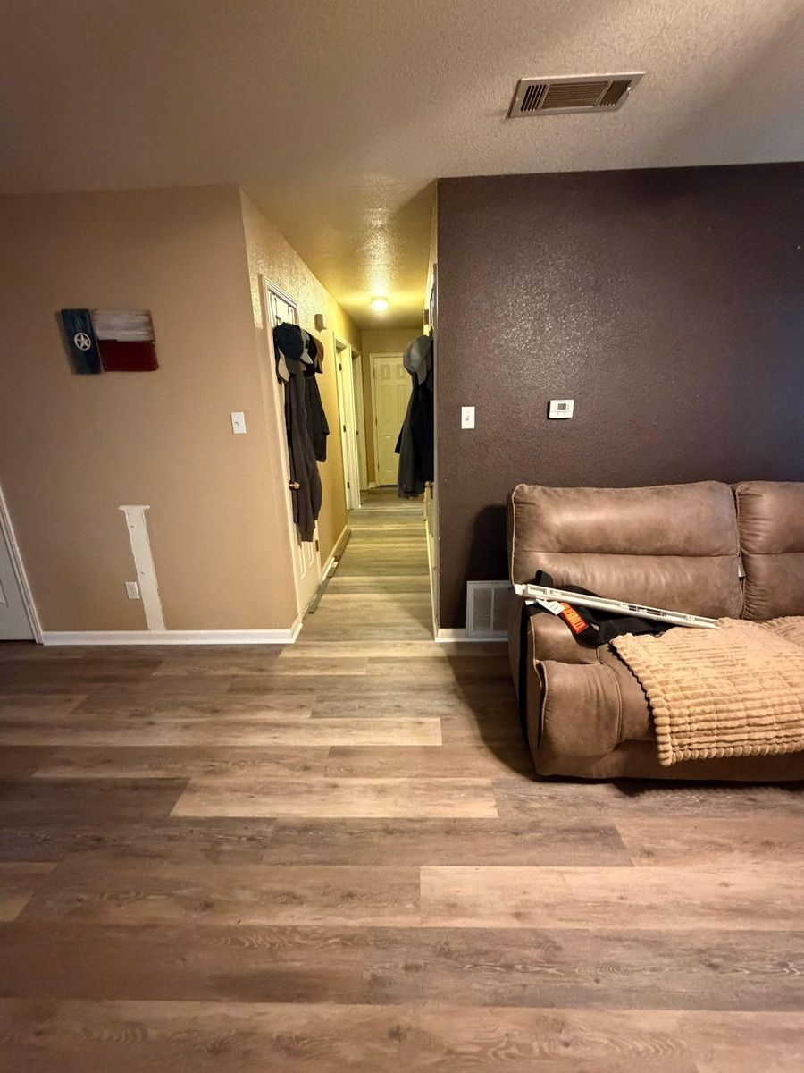 Flooring for R E Tanner Home Improvement in Buckholts, TX