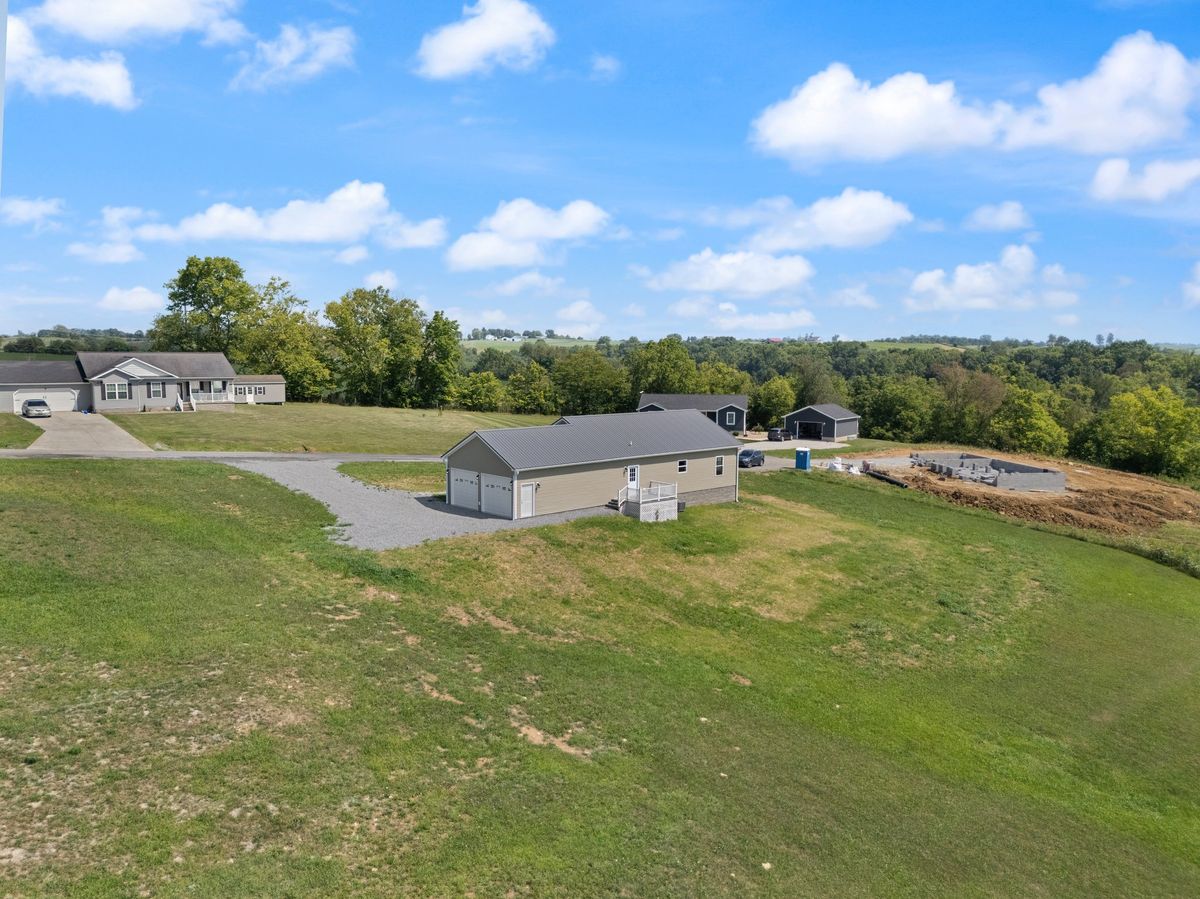 Pole Barn Construction for Brudah Builds in Flemingsburg, KY