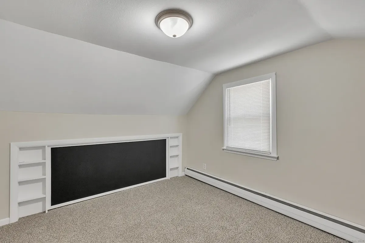 Under Contract: 419 Main St, Somers, CT 06071 for Nelson Foss - Realtor in South Windsor, CT