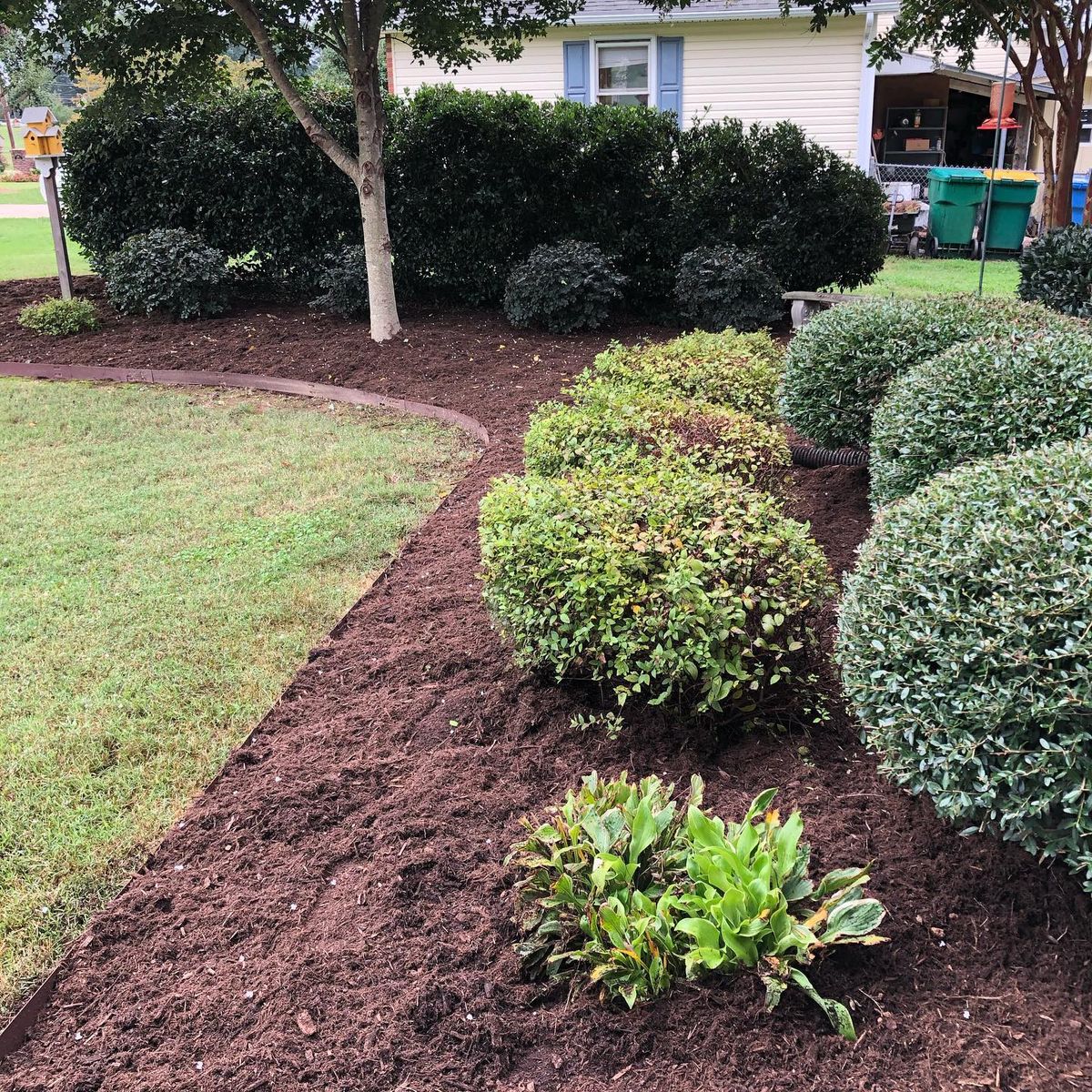 Mulch Installation for Grandview Lawn Care in Norwood, NC