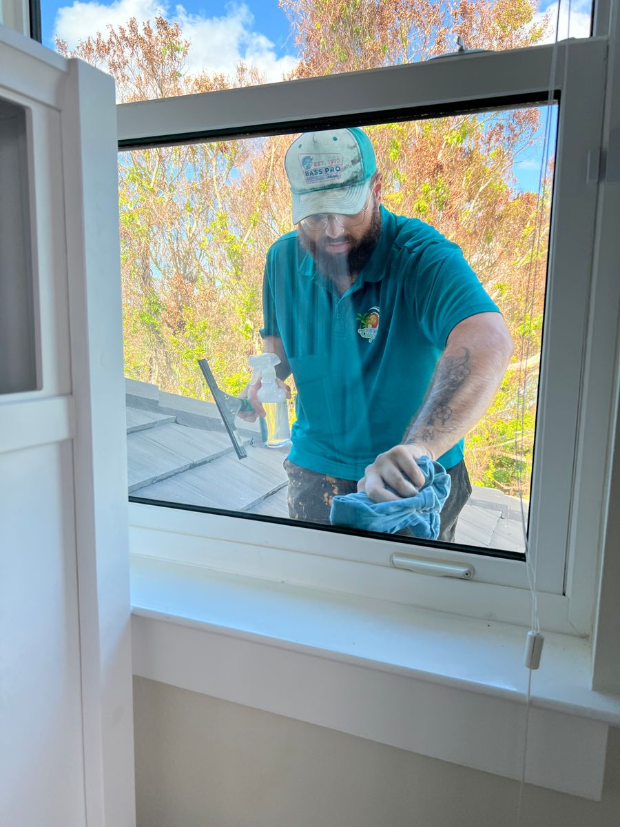 Residential Window Cleaning for My Window Guys in Venice, FL