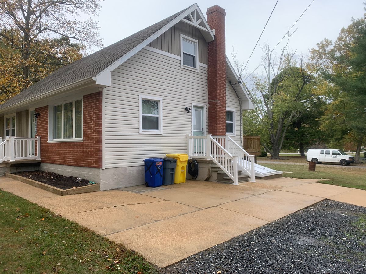 Commercial Cleaning for Calvert Clean Up, Pressure Washing & Hauling LLC in Pasadena, MD