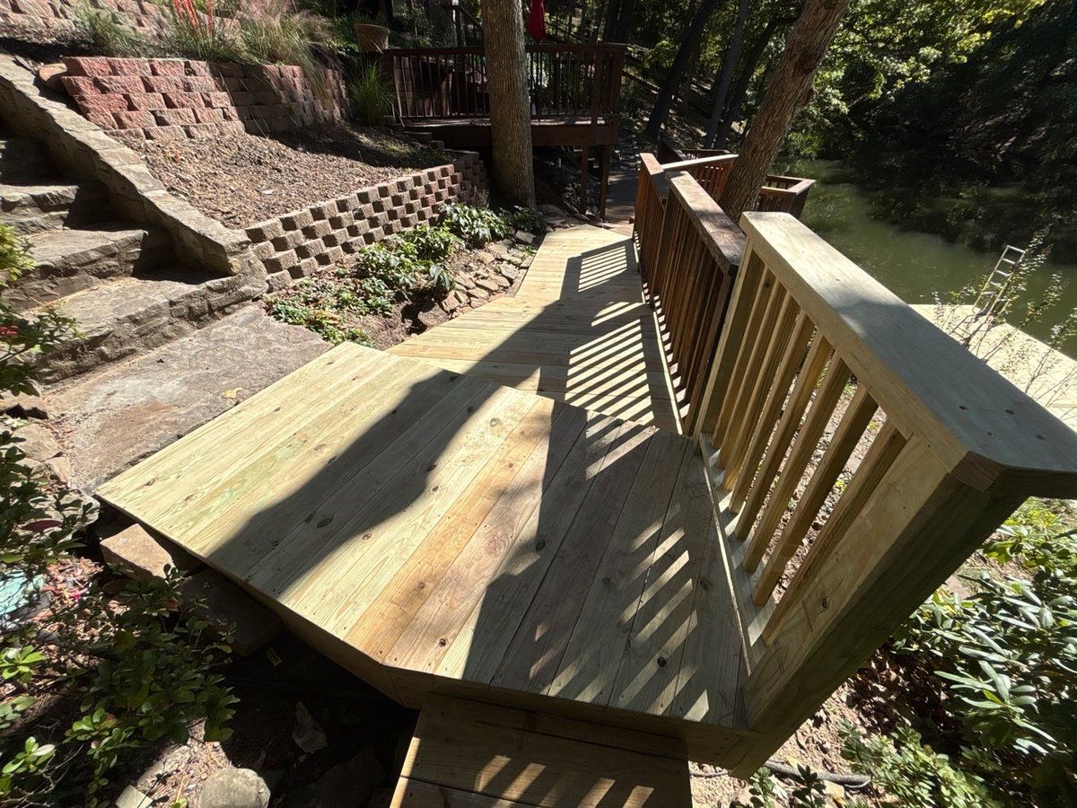 Deck and Patio Construction for Natural State Deck Builders in Pea Ridge, AR