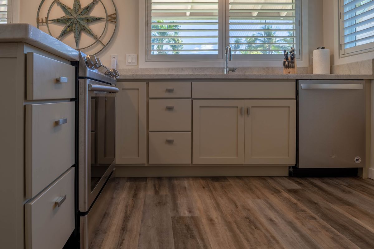 Custom Cabinetry for Alexander's Designs & Remodeling LLC in Kahului, HI