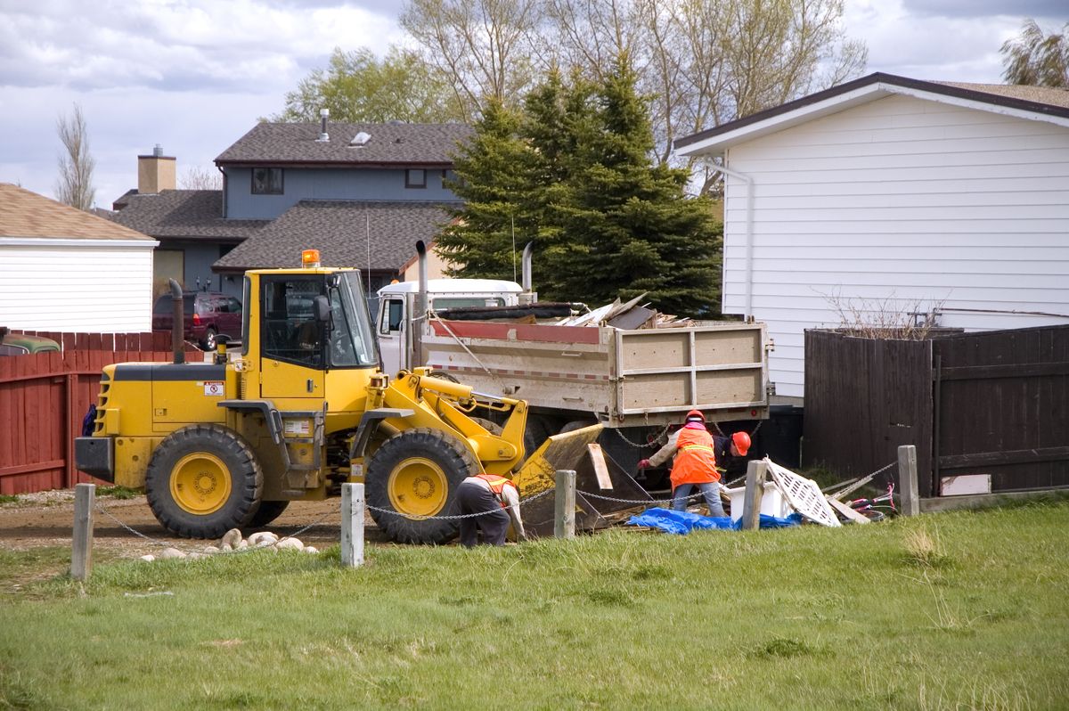 Construction Debris Removal for In and Out Hauling in Lawrenceville, GA