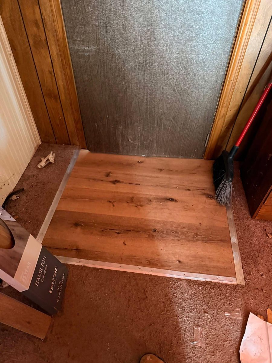 Flooring for E & C Handyman and Construction in Owensboro, KY