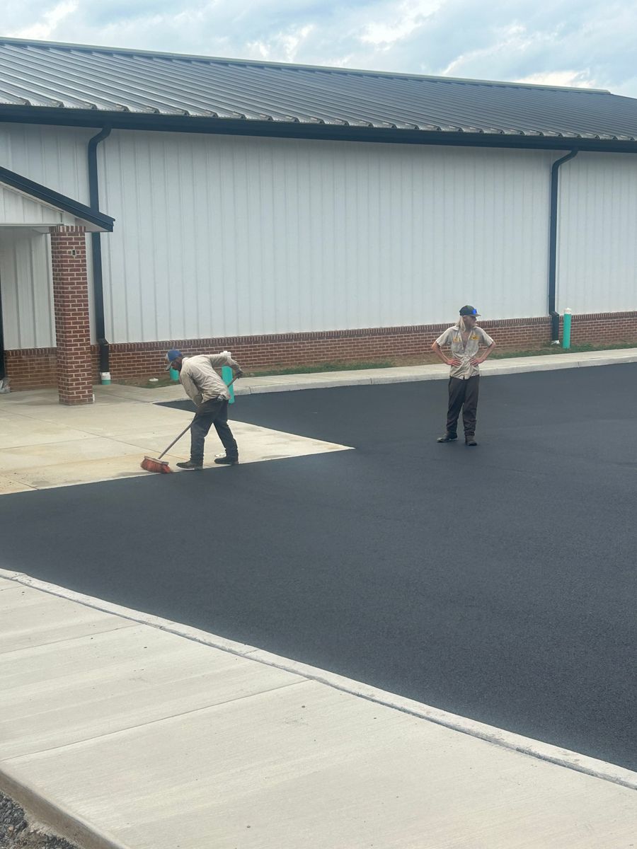 Sealcoating for James R Carter Paving in Roanoke, VA