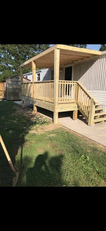 Deck & Patio Installation for HRC Herring Roofing and Construction in Maryville, TN