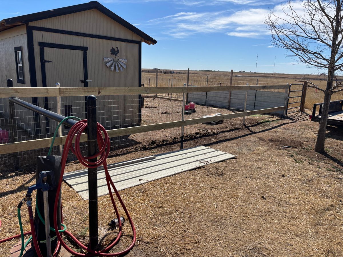 Fence Installation for Straight Edge Siding, Fencing & Decks in Pampa, TX