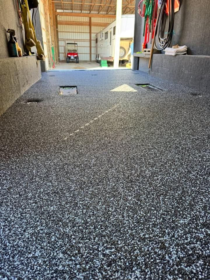 Barn Aisle Flooring for Shelton Trailer Flooring  in Ocala, FL