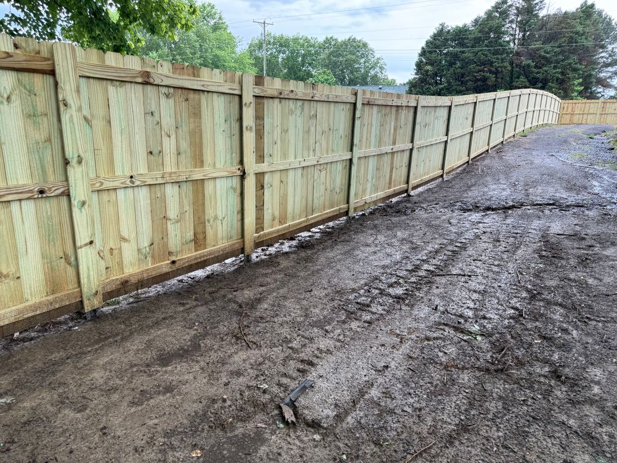 Fence Installation for Manning Fence, LLC in Hernando, MS