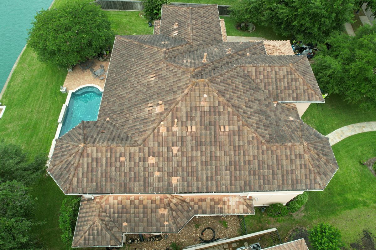 Residential Roof Cleaning for Power Pressure Wash in Houston, TX