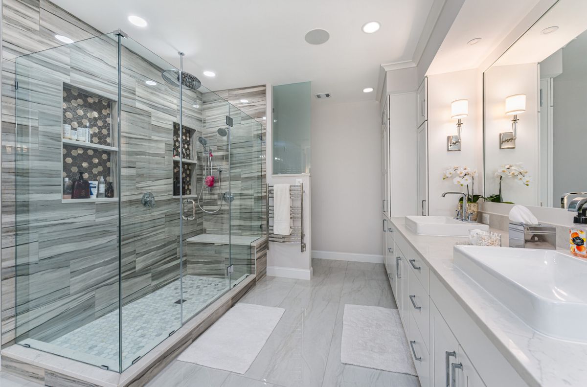 Bathroom Remodeling for Top Pro Construction in Chicago, IL