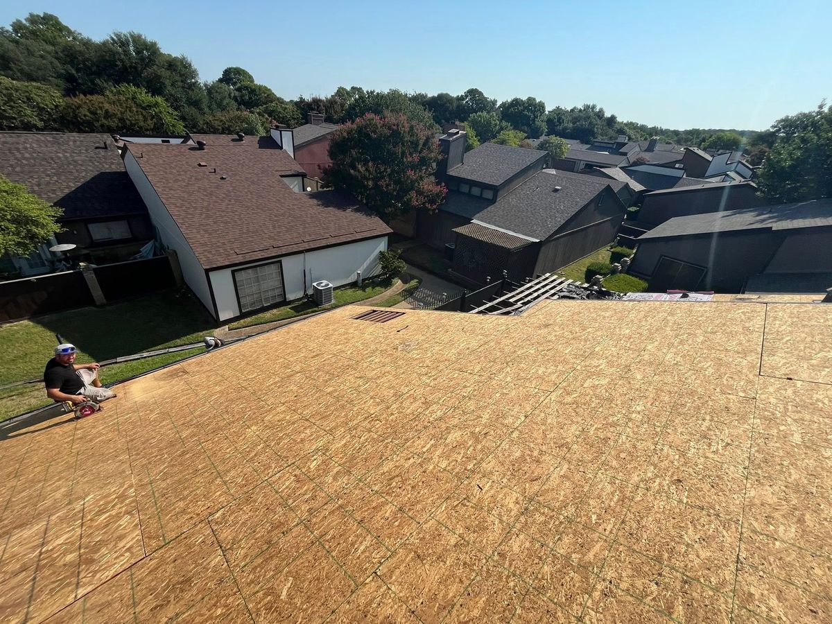 Roofing Installation for Royalty Contracting Roofing in Saginaw, TX