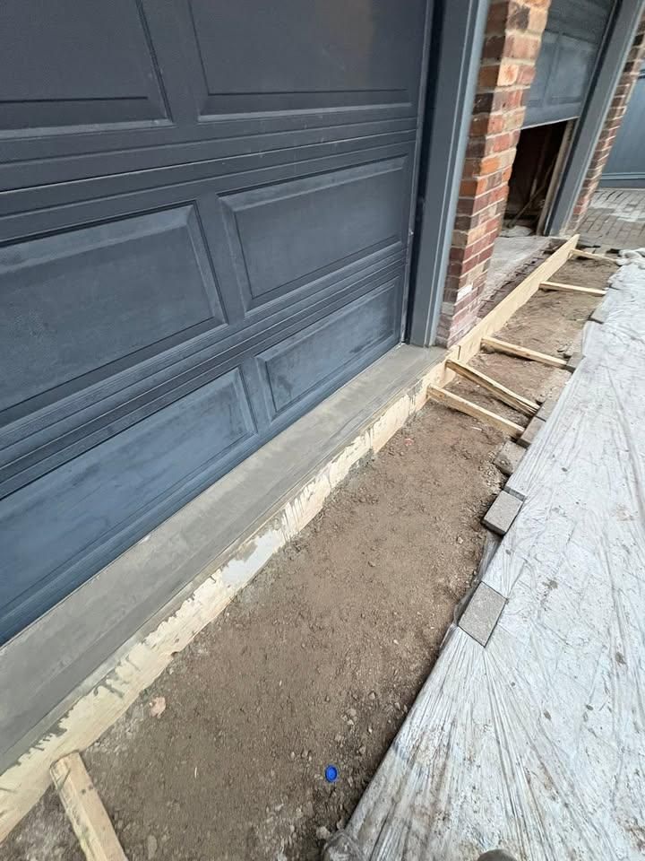 Interlock Repair & Re-Leveling for Pure Pavers Restoration in Burlington, ON