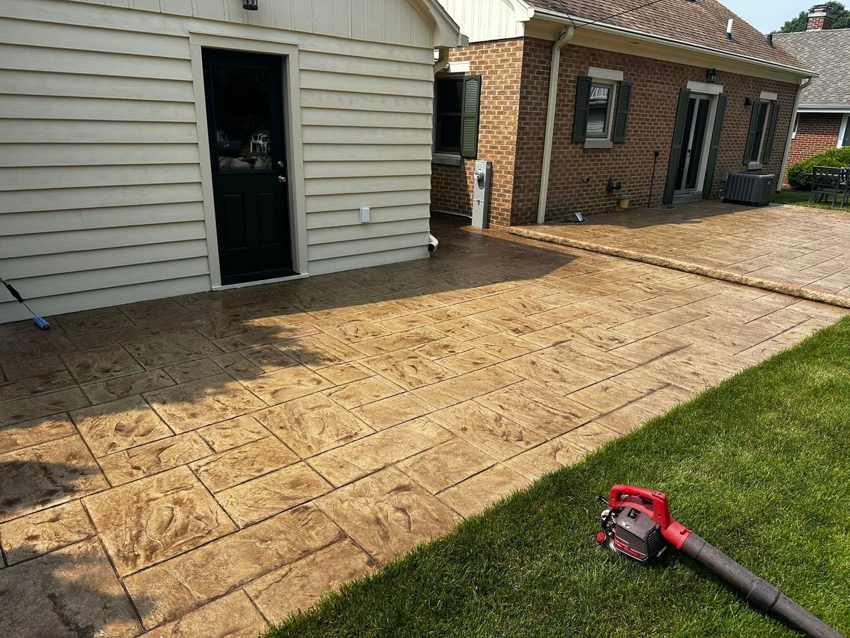 Concrete Cleaning & Sealing for Konz Pressure Washing in Manitowic, WI