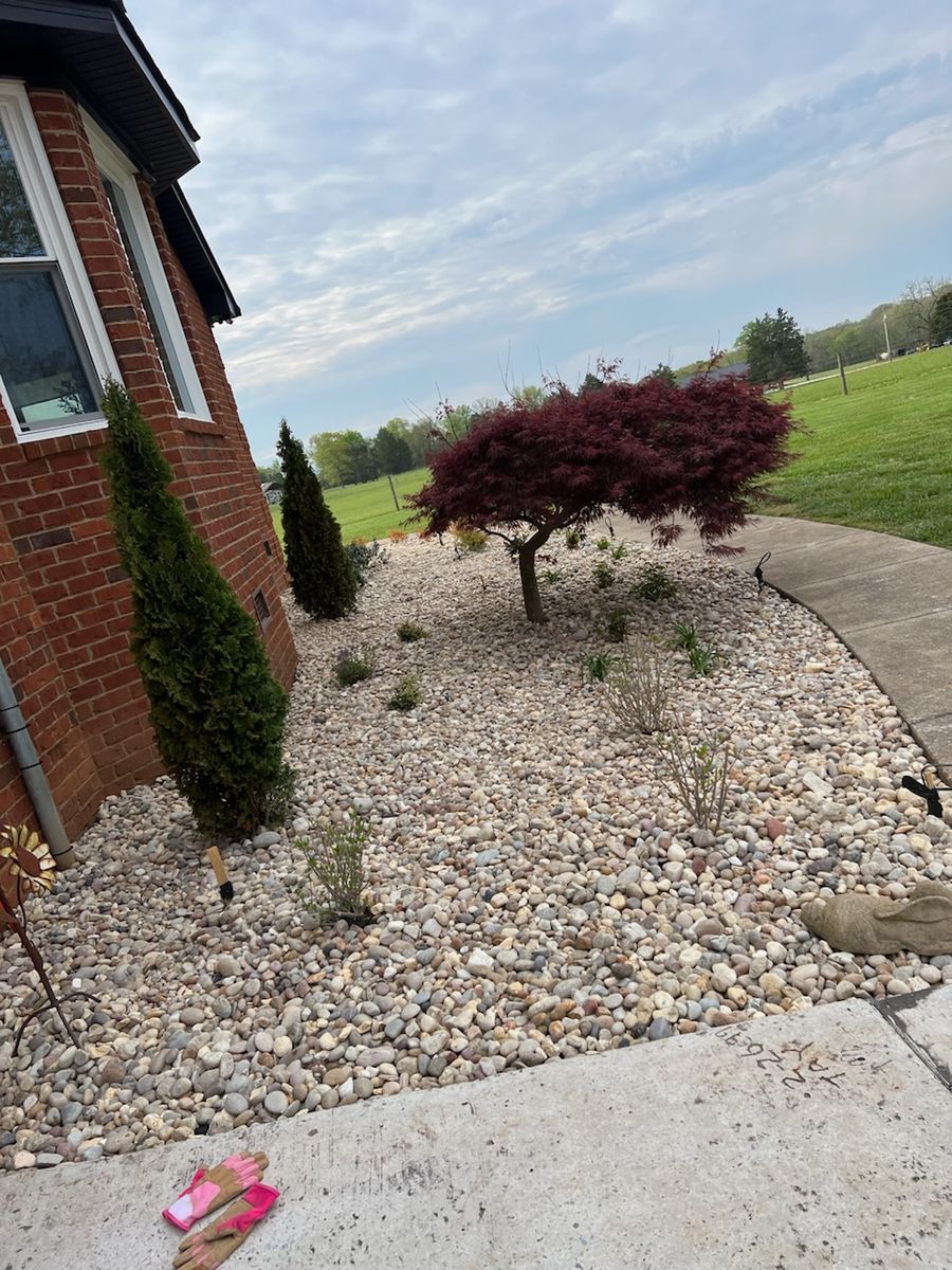 Flower Bed Installation for Adams Lawn Service & Landscaping, Inc. in Shelbyville, TN