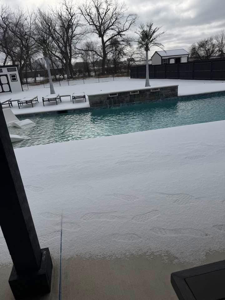 Custom Pool Construction for Black Diamond Custom Pools LLC in Azle, TX