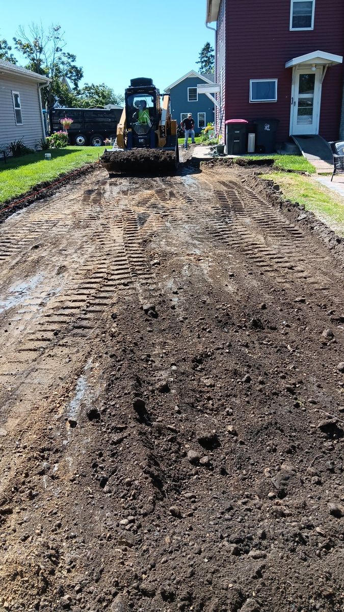 Landscaping for Willing Trucking & Excavating in Evansville, WI