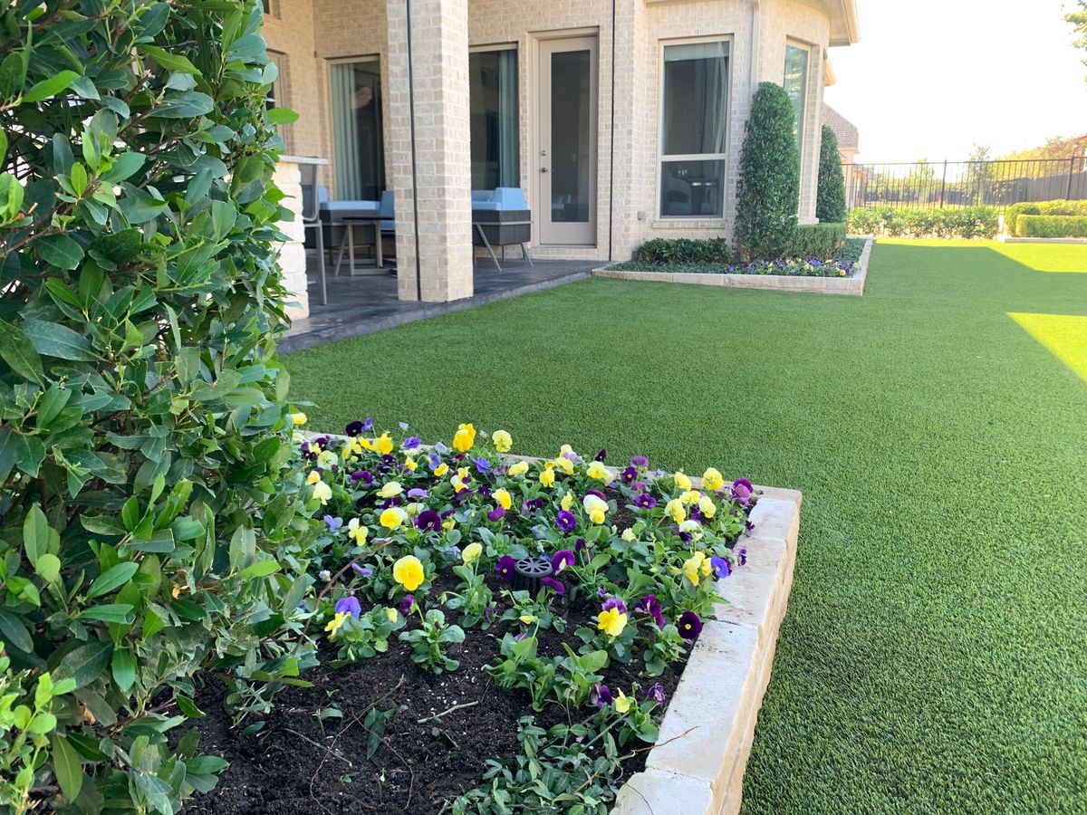 Flower Bed Clean-Up for Landscape Legends in Roanoke, TX