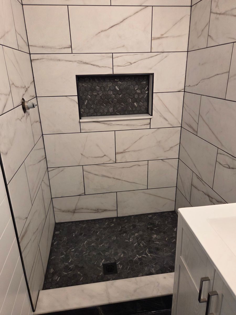 Tile Shower for D&J Custom Floors in Nederland, TX