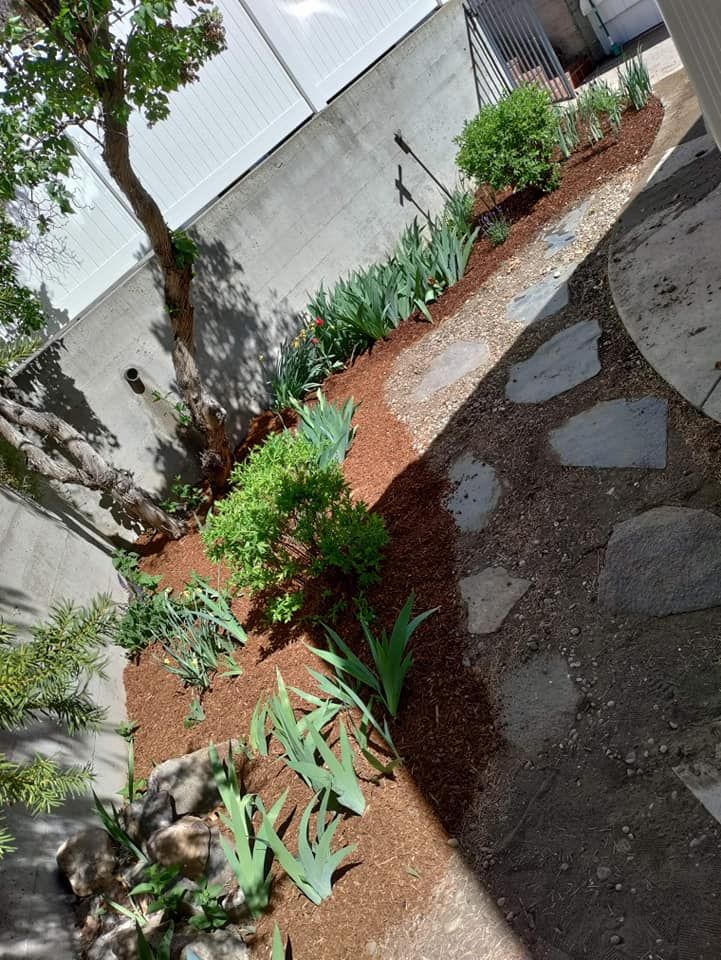 Retaining Wall  for Bernal's Lawn Care/Tree Service in Klamath Falls,  OR