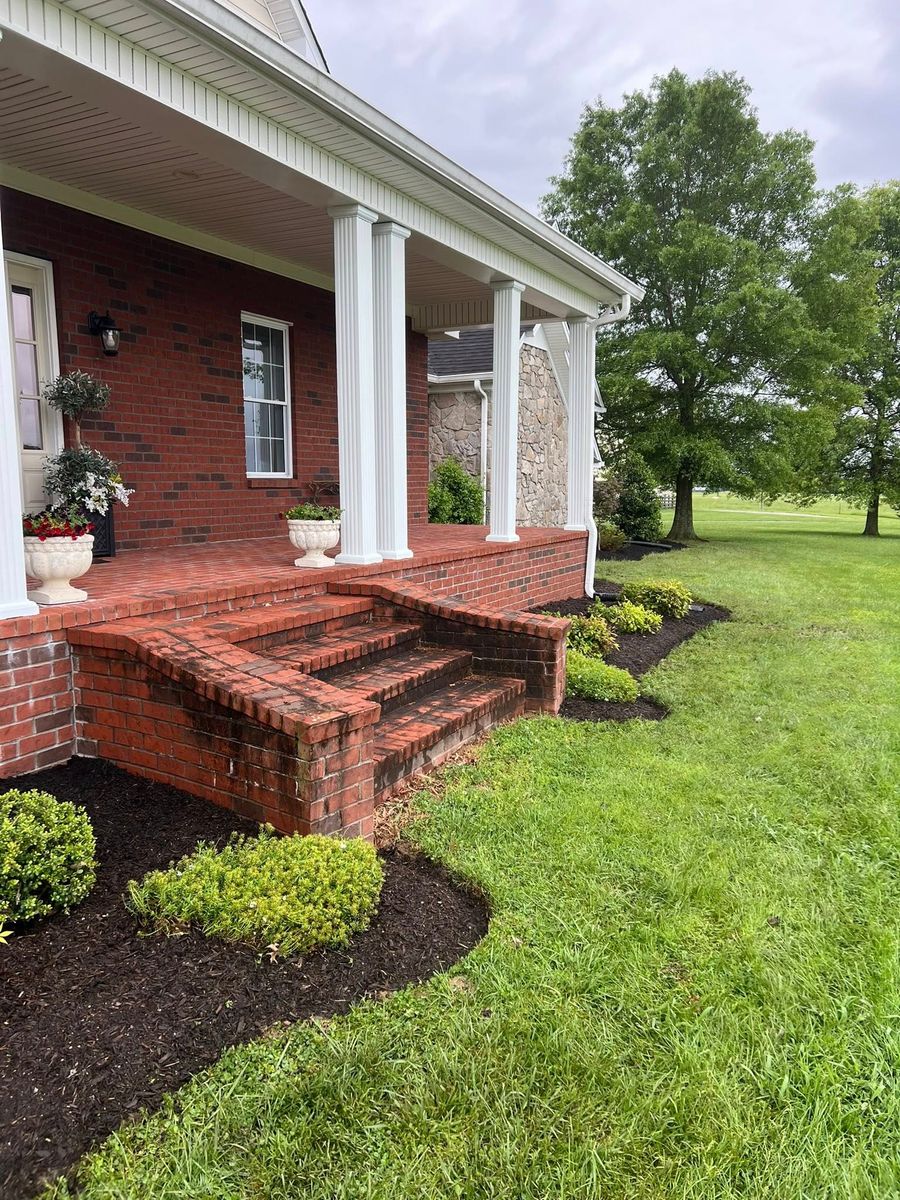 Landscape Design for Arnold’s Outdoor Solutions in Woodbury, TN