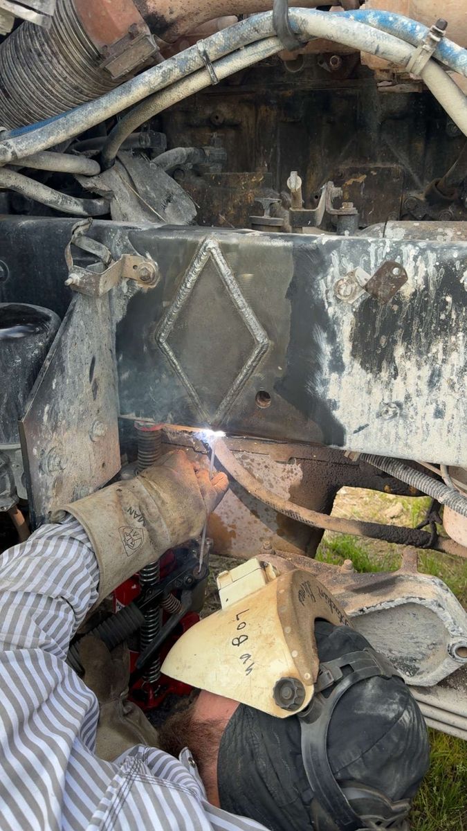 Truck/Trailer Repair and Modifications for Wright's Fabrication in Huntsville, AR