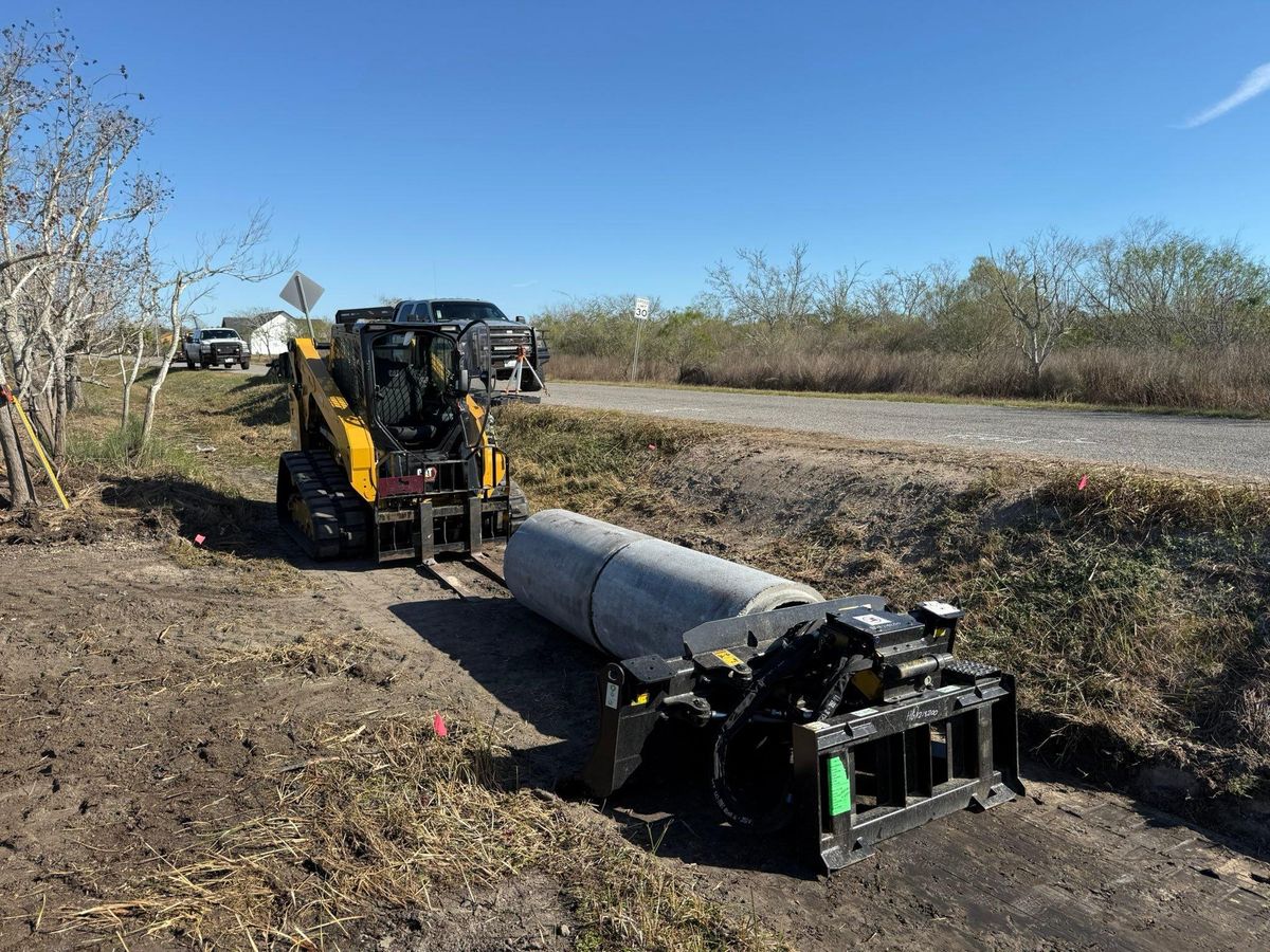 Property Grading for Strause Land Improvement & Construction in George West, TX