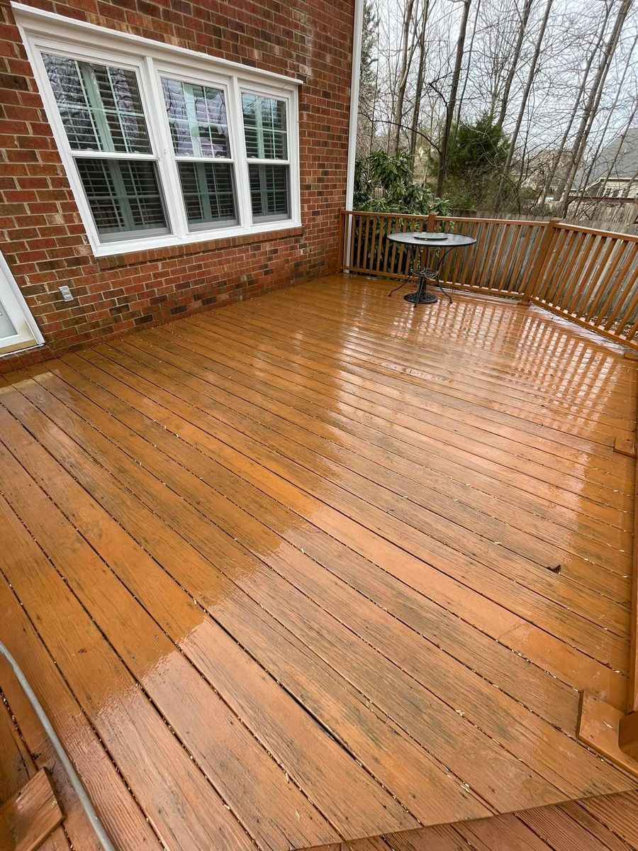 Deck & Patio Cleaning for Flemings Pressure Washing LLC in Gibsonville, North Carolina