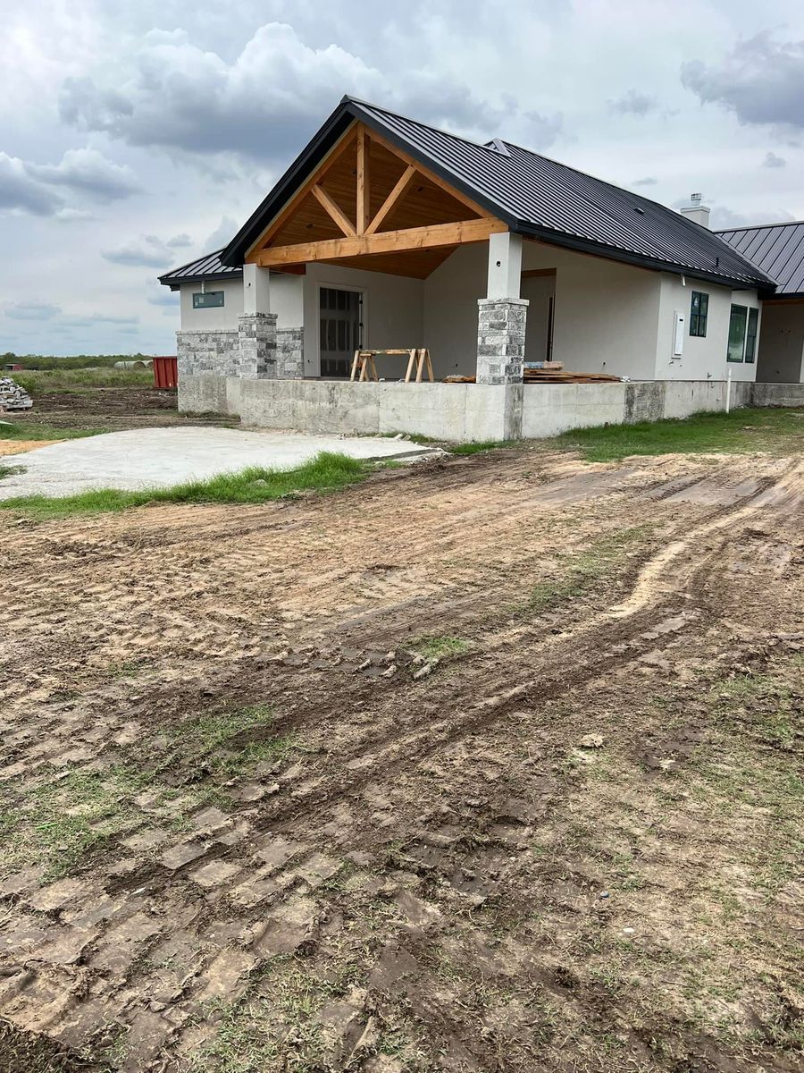 Repair and Maintenance for Roadrunner Welding & Construction in Based in Hull City, TX