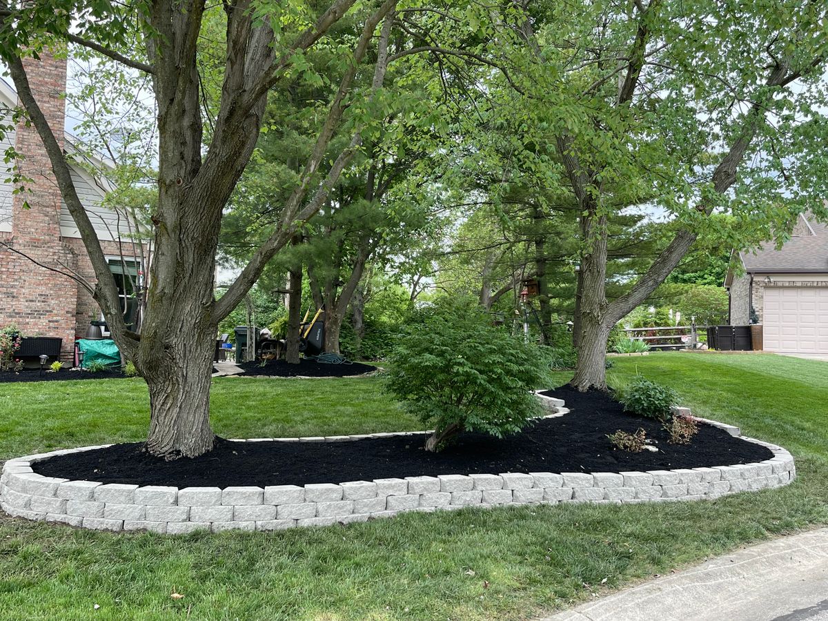 Retaining wall for Woolf Outdoor Services in Mason, OH