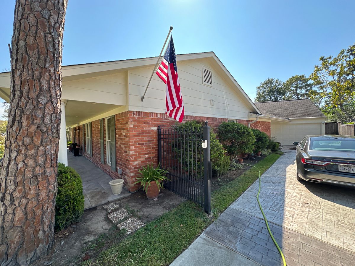 Residential Window Cleaning for Power Pressure Wash in Houston, TX