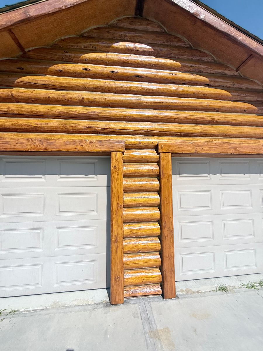 Log replacement and repair. for Wild West Log home specialists in Corvallis, MT