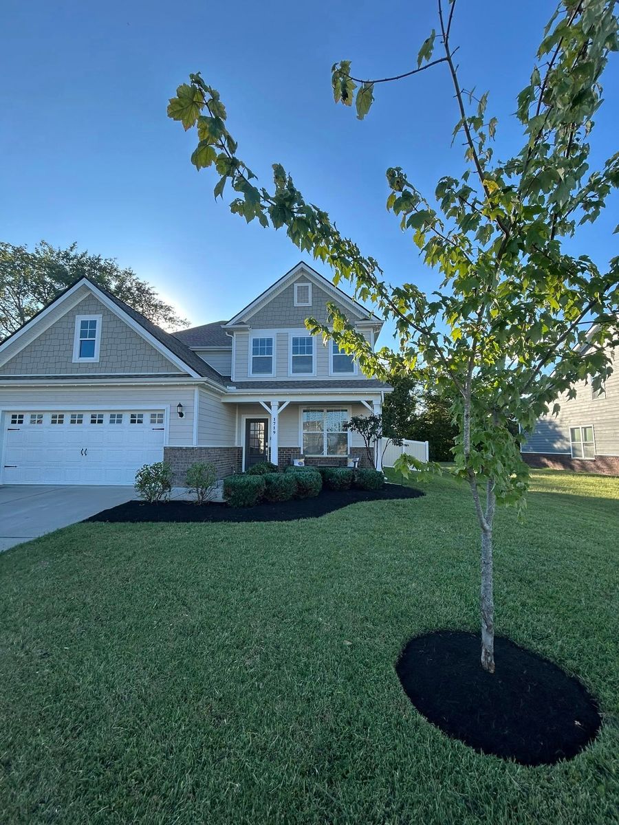 Lawn Maintenance for Hawkins Outdoor Solutions in Woodbury, TN