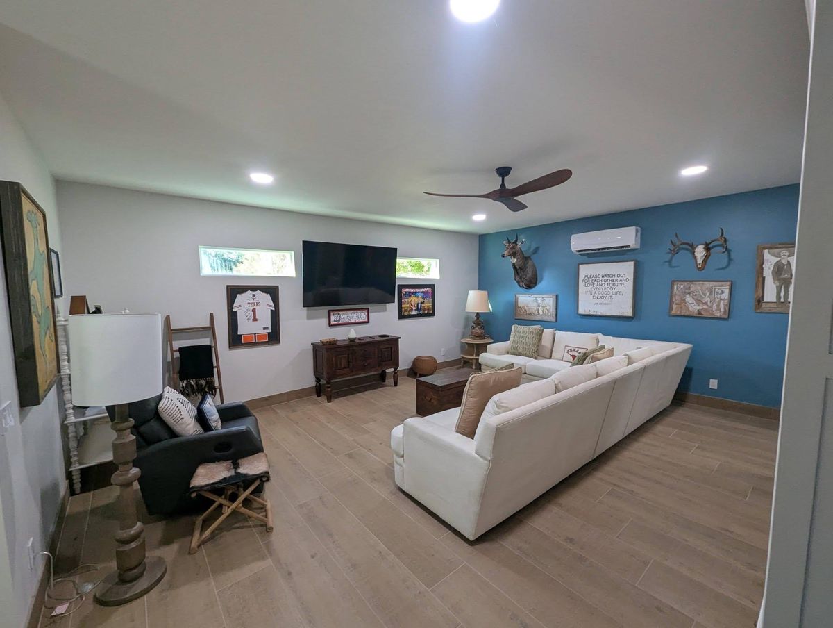 Flooring for TopNotch Painting Solutions LLC in McAllen, TX