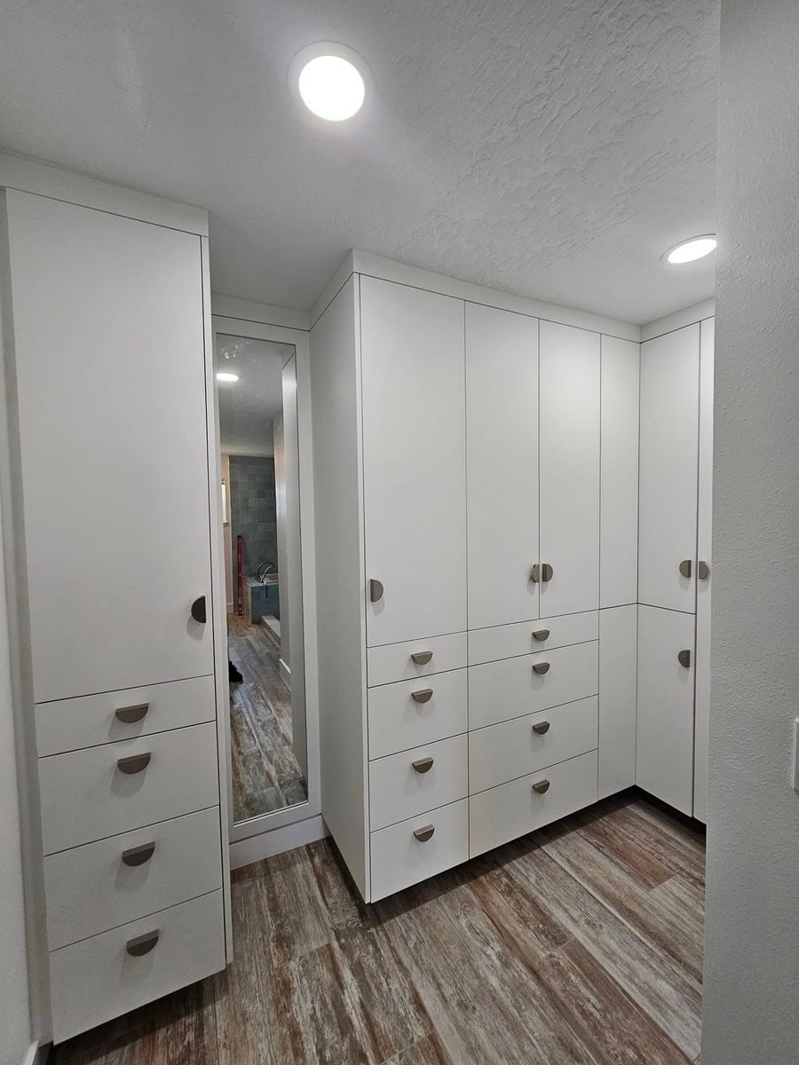 Closet System Cabinet Design And Installation for DR Cabinetry in Palm Bay, FL