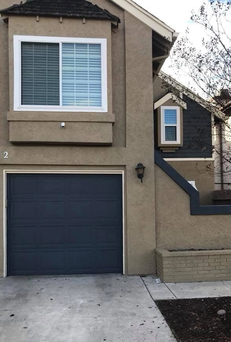 Exterior Paint for Herzig Cabinets and Remodeling in Jacksonville, FL