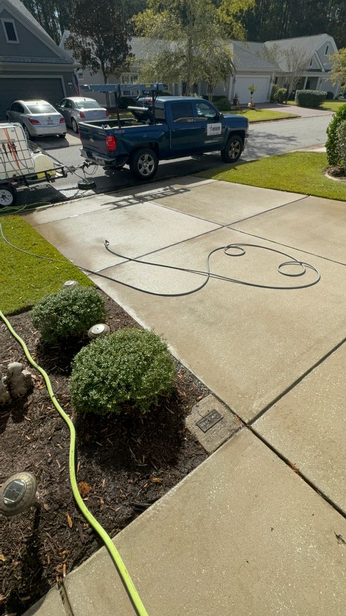 Driveway and Sidewalk Cleaning for Patriot Soft Wash LLC in Beaufort, SC