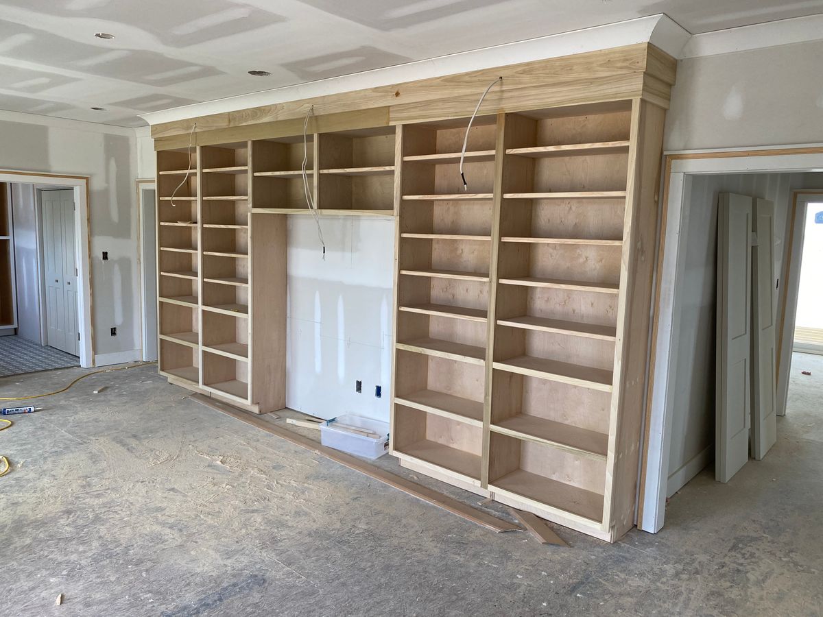 Custom Closets for A Cut Above Custom Builders, LLC in Morehead City, NC